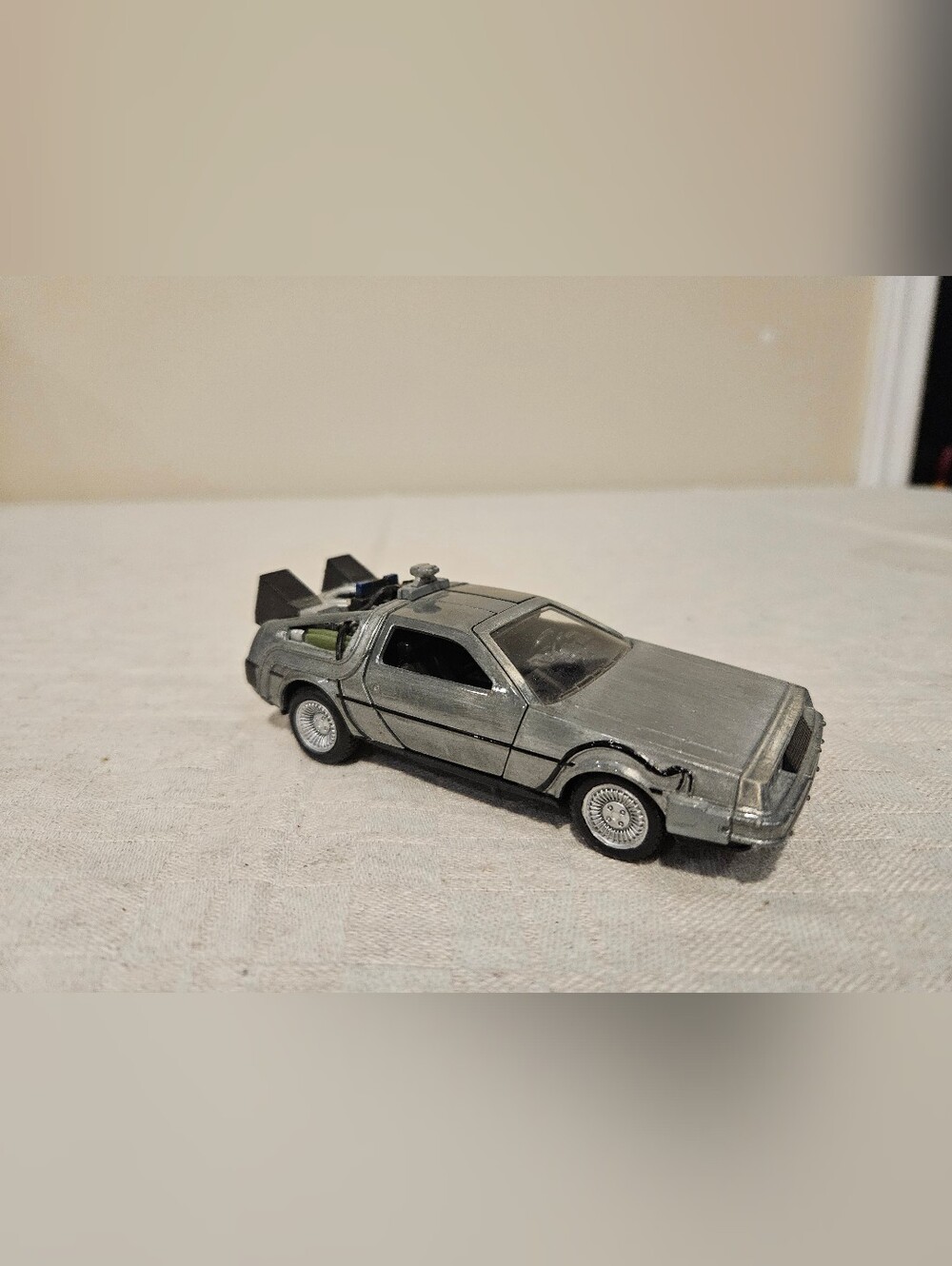 Vintage Back To The Future DeLorean Time Machine 1:32 Dicast Car Jada Toys Read